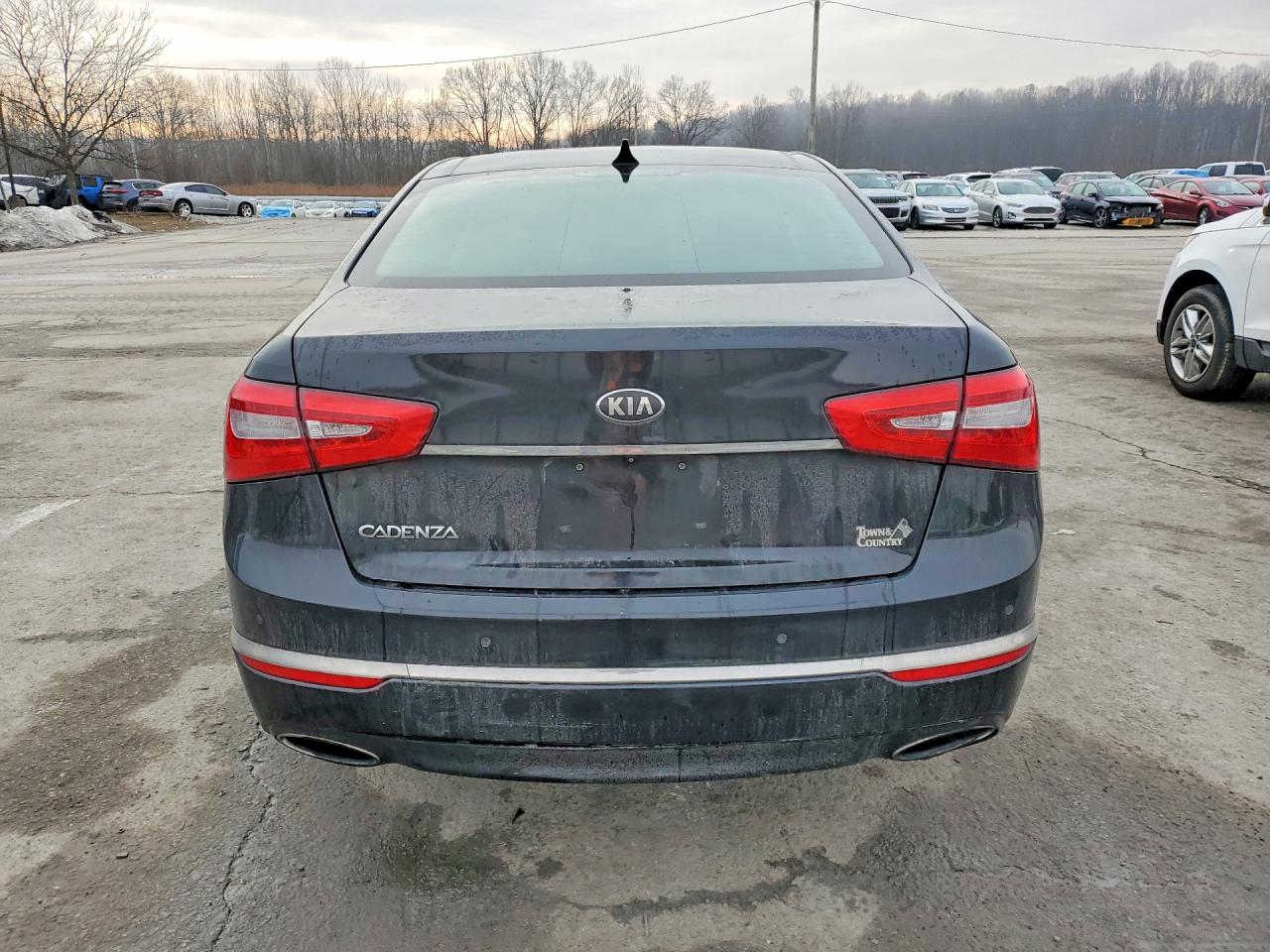2014 KIA CADENZA