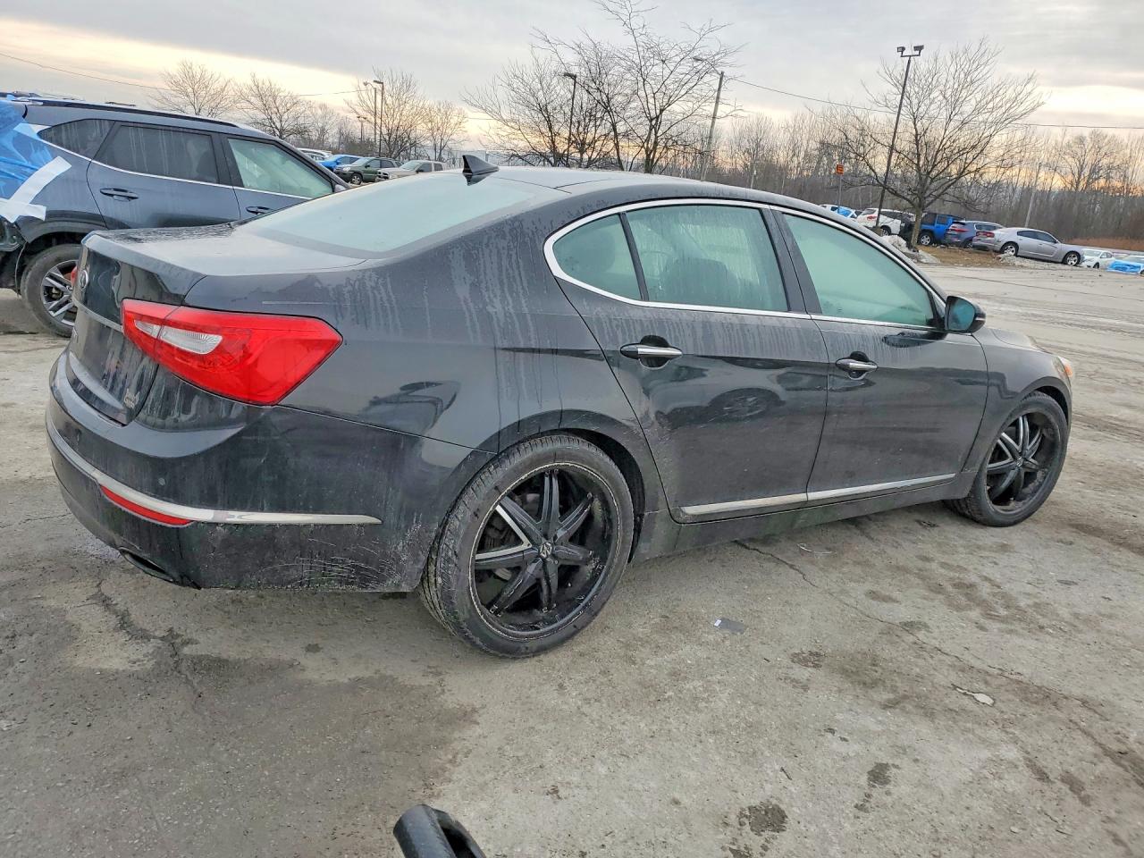 2014 KIA CADENZA