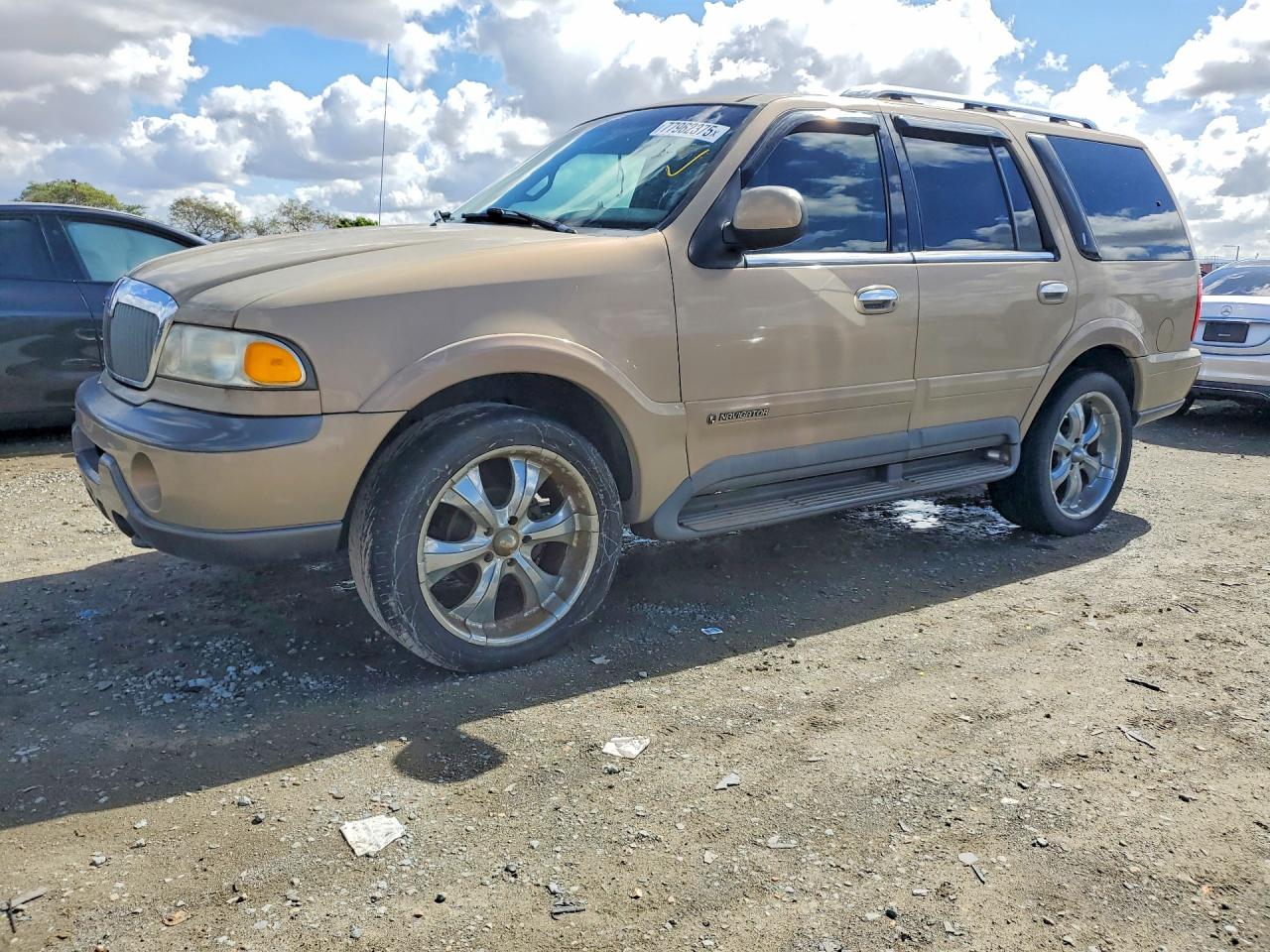 1999 LINCOLN TOWNHOUSE NAVIGATOR