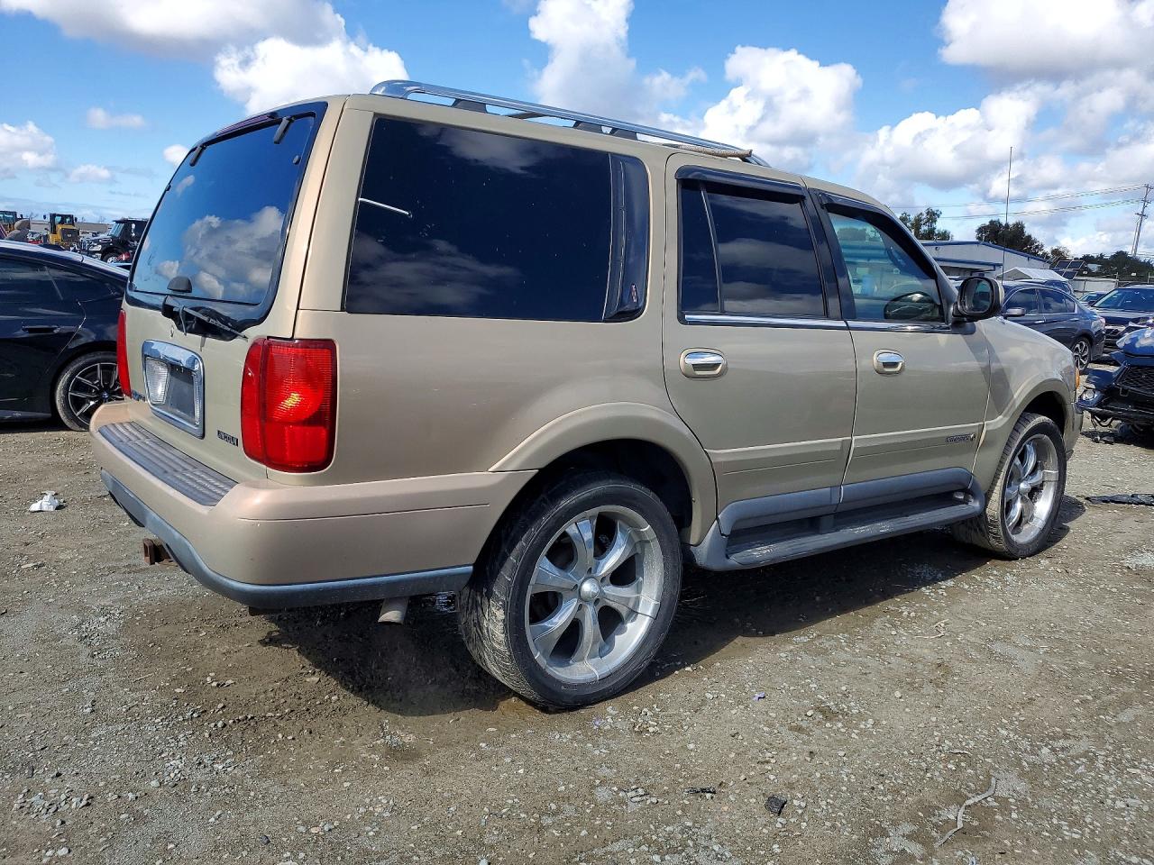 1999 LINCOLN TOWNHOUSE NAVIGATOR