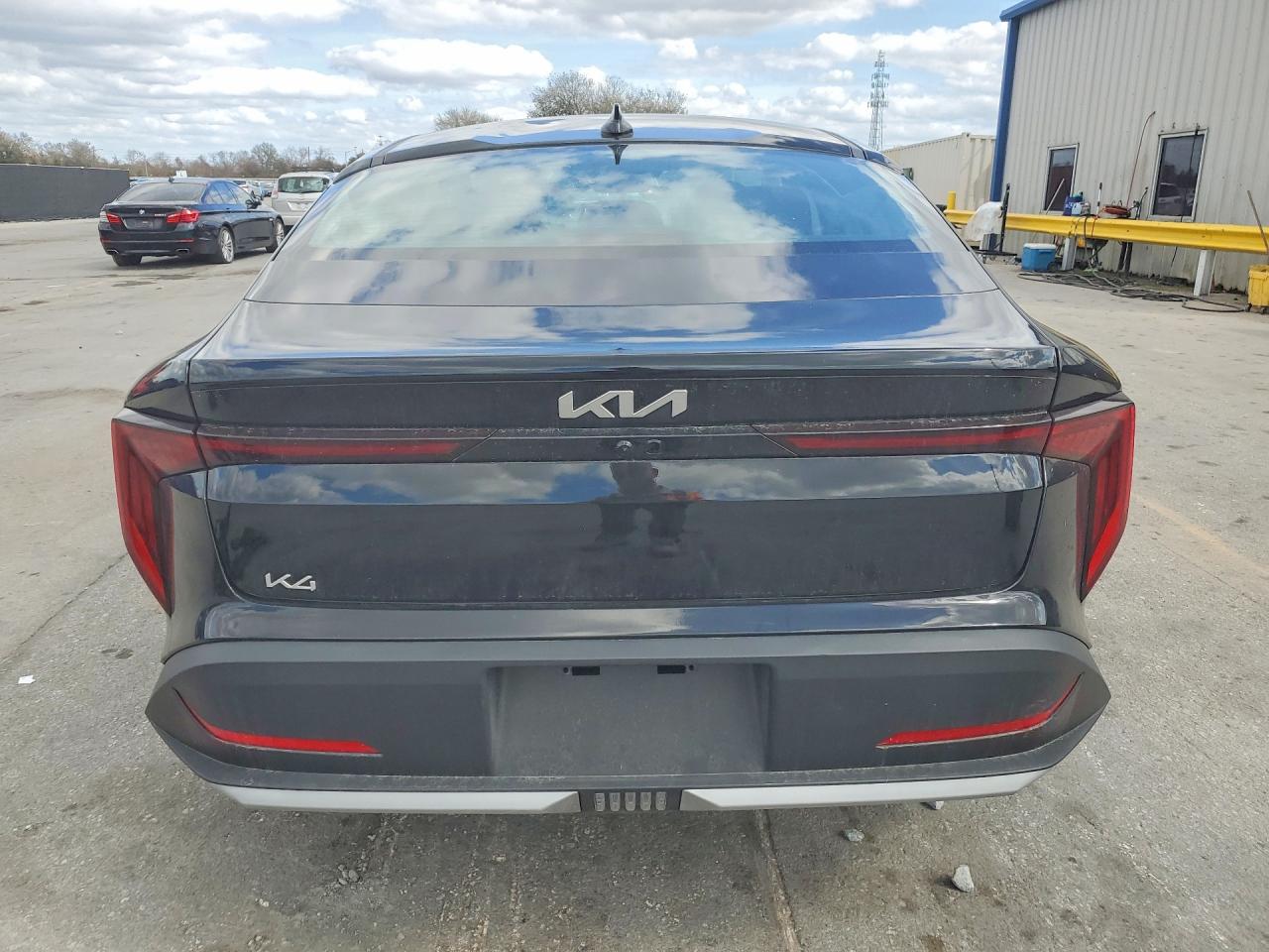 2025 KIA K4 LX