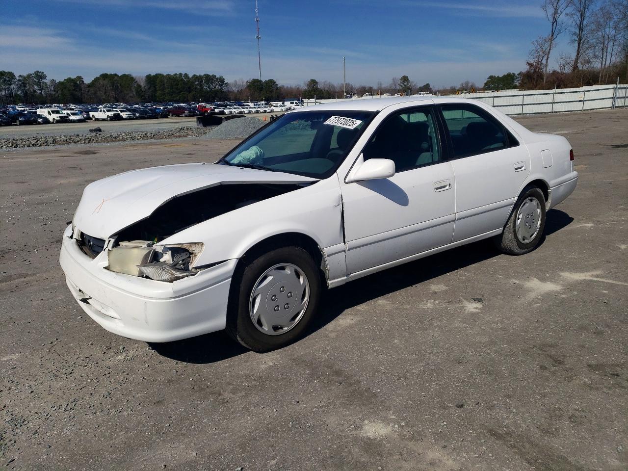 2001 TOYOTA CAMRY