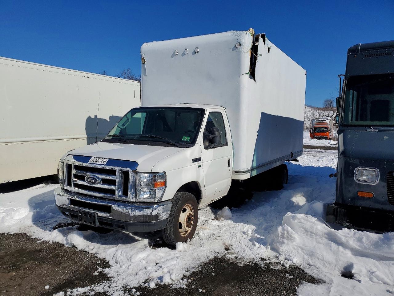 2015 FORD E350