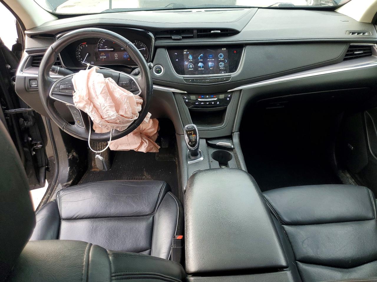 2018 CADILLAC XT5