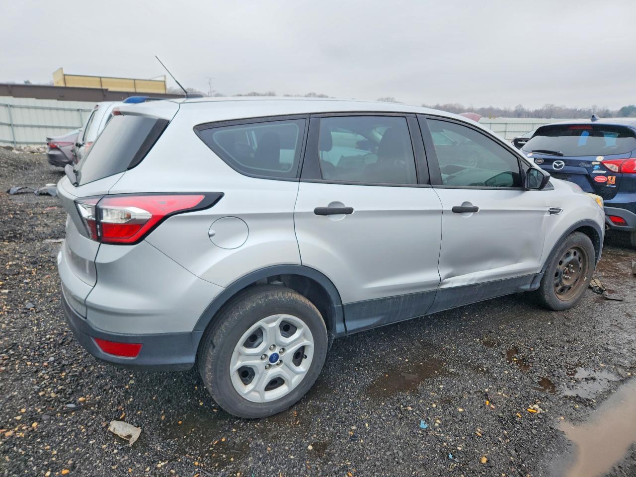 2017 FORD ESCAPE