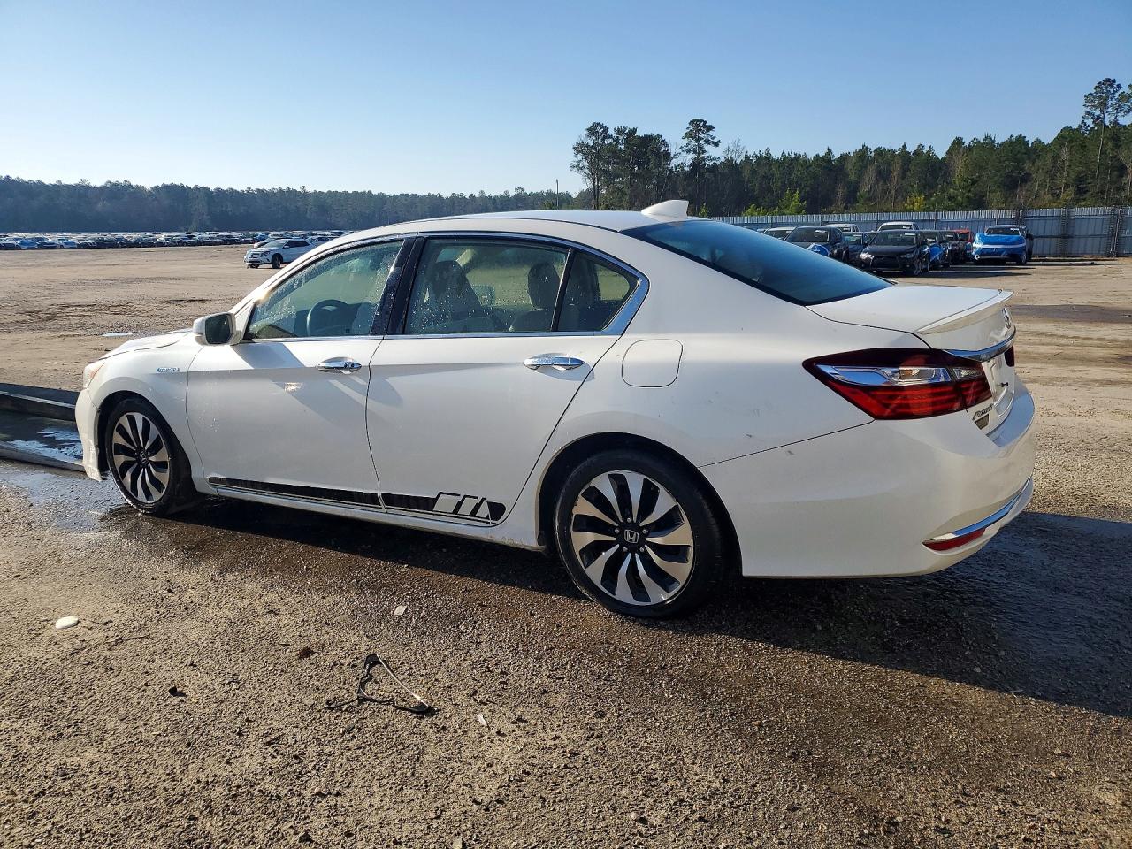 2017 HONDA ACCORD