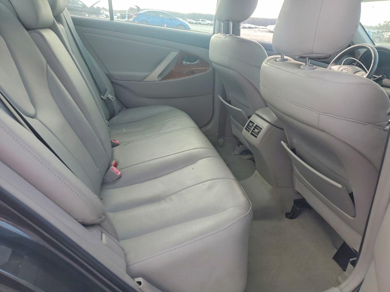2011 TOYOTA CAMRY
