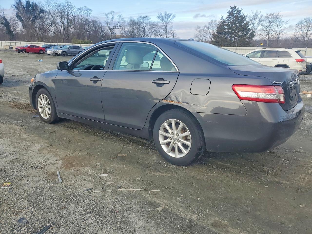 2011 TOYOTA CAMRY