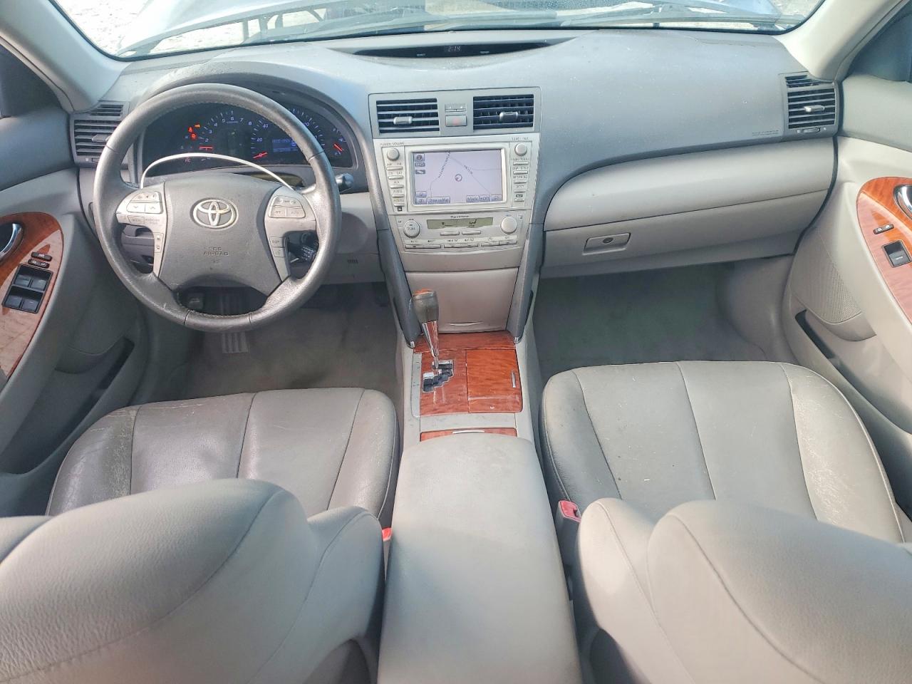 2011 TOYOTA CAMRY