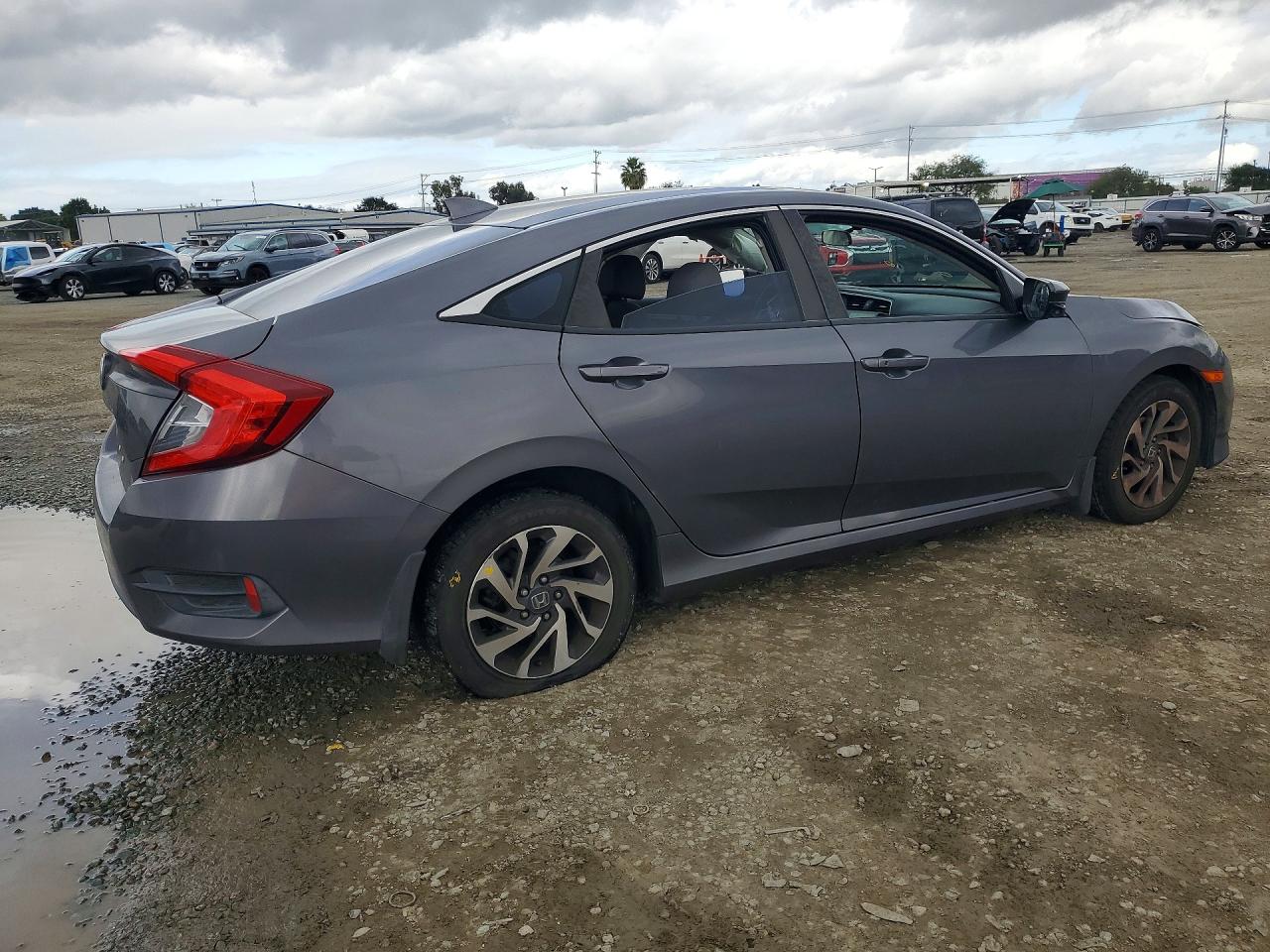 2018 HONDA CIVIC