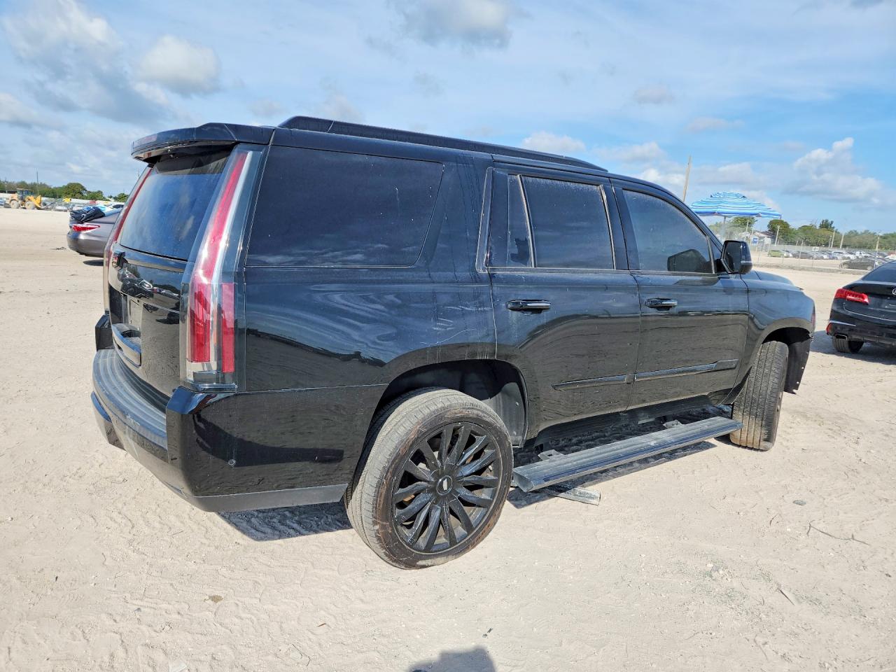 2019 CADILLAC ESCALADE