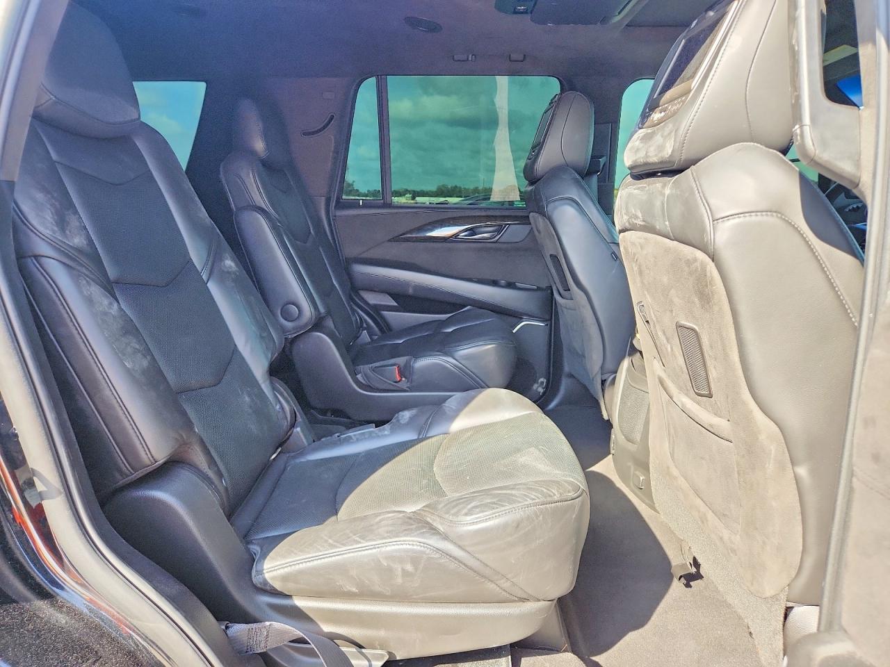 2019 CADILLAC ESCALADE