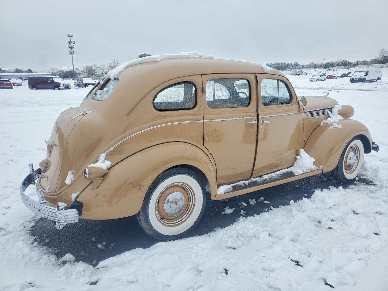1937 DESOTO HAWKEYE