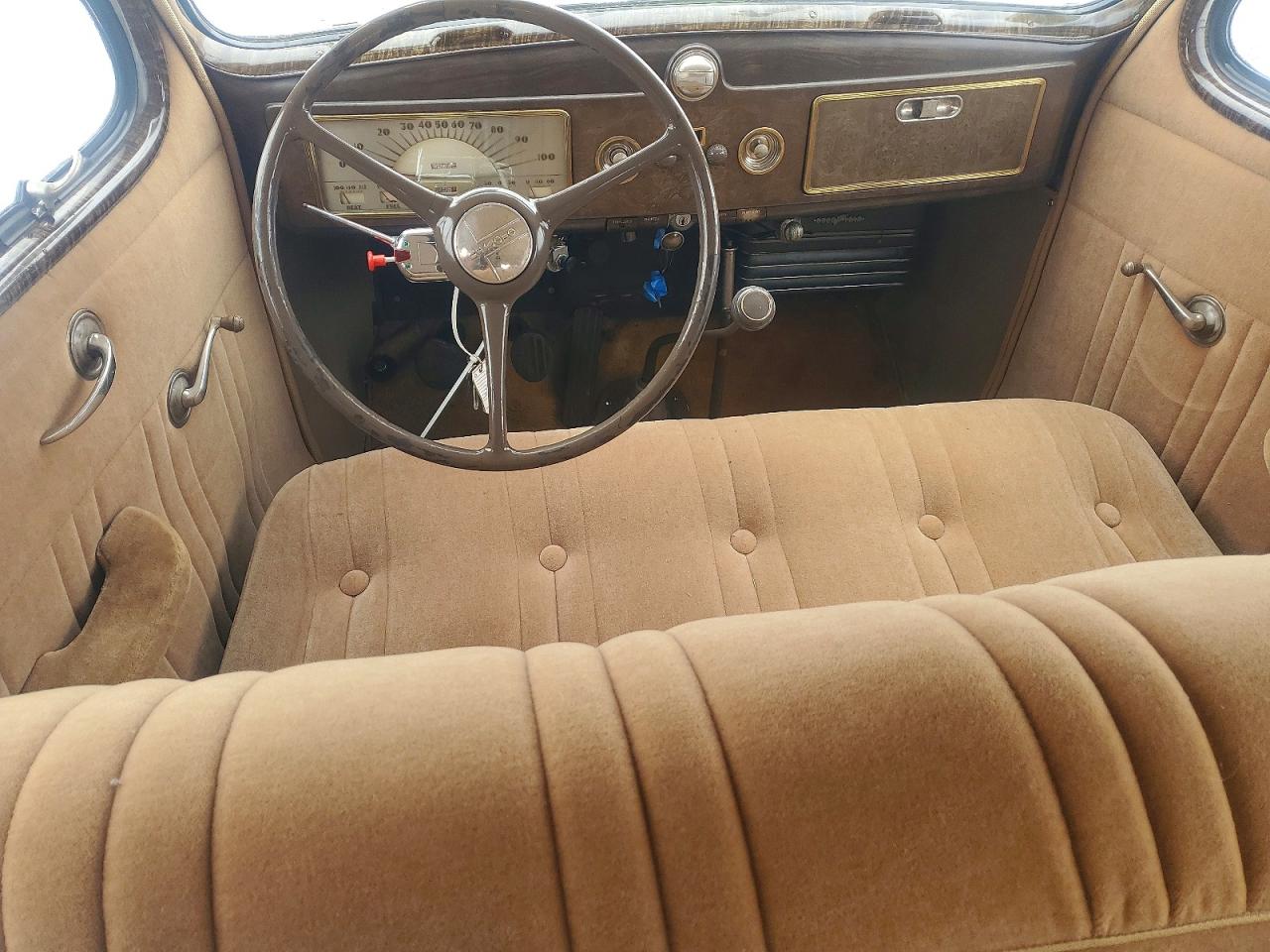 1937 DESOTO HAWKEYE