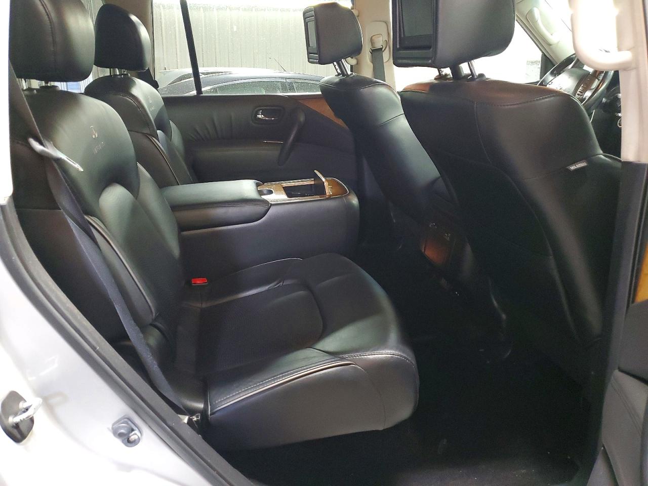 2011 INFINITI QX56