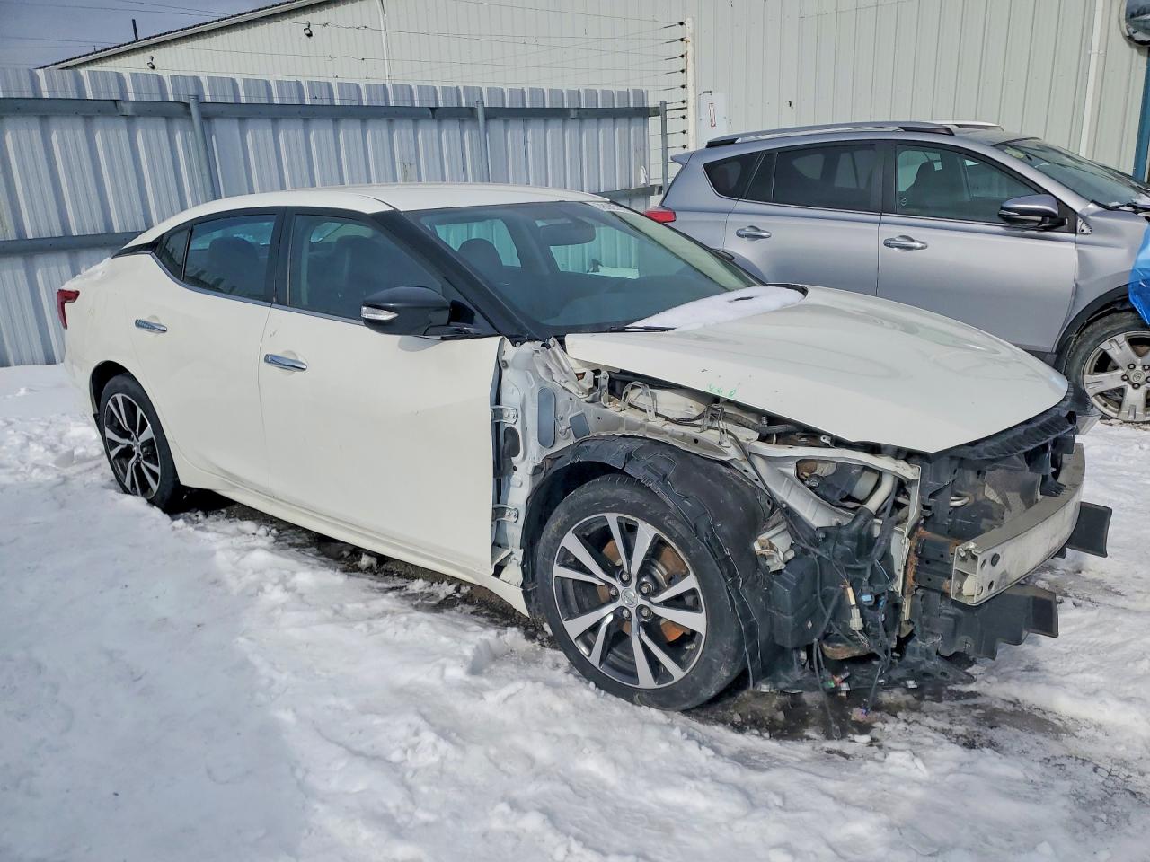 2016 NISSAN MAXIMA