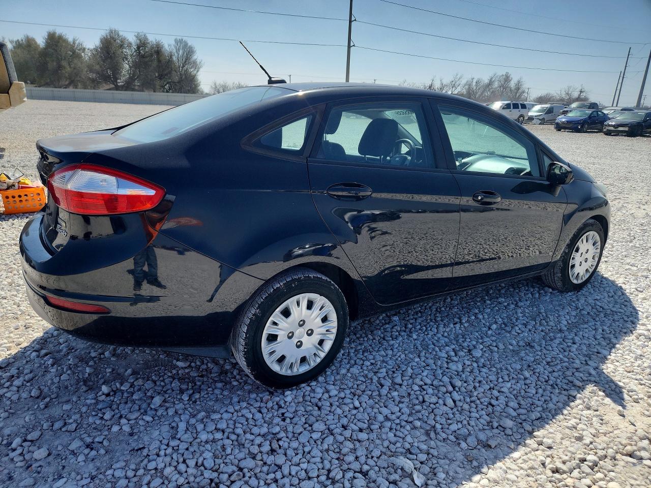 2015 FORD FIESTA