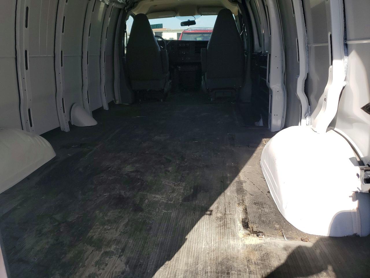 2025 CHEVROLET EXPRESS