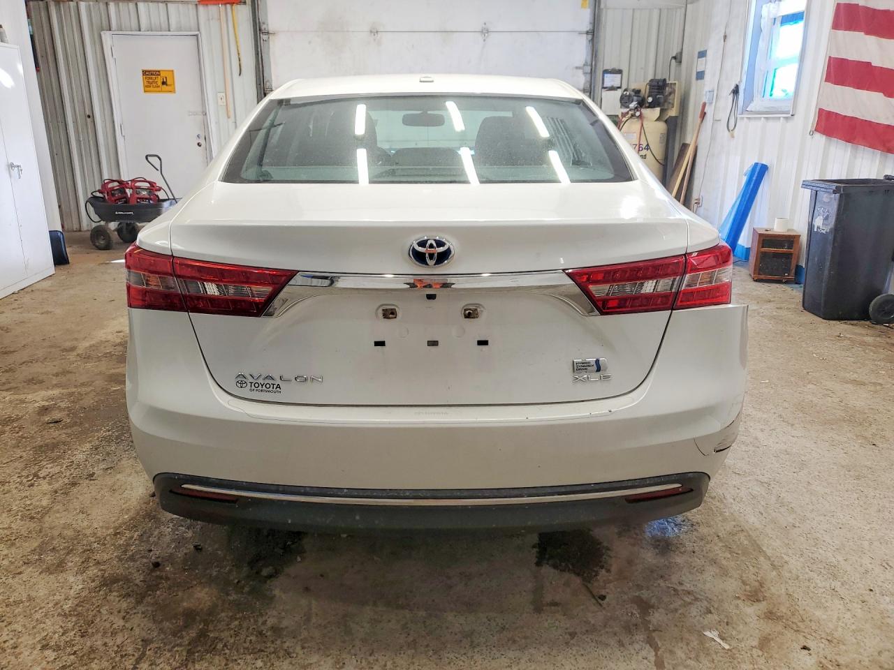 2016 TOYOTA AVALON