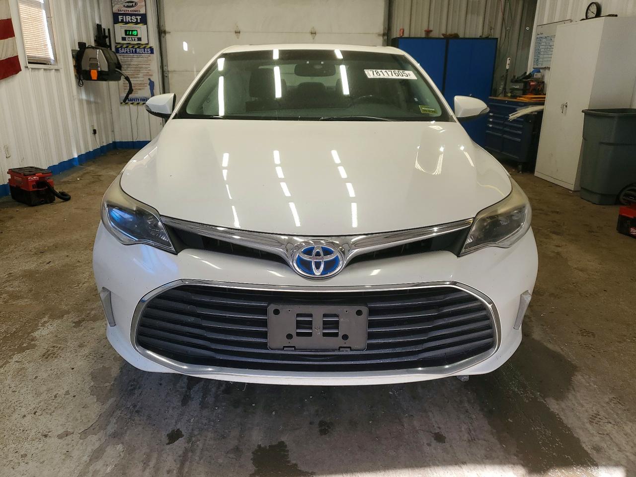 2016 TOYOTA AVALON