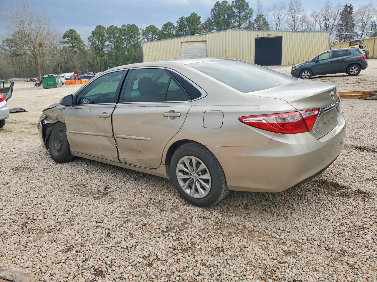 2015 TOYOTA CAMRY