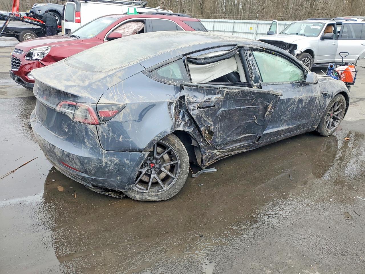 2023 TESLA MODEL 3