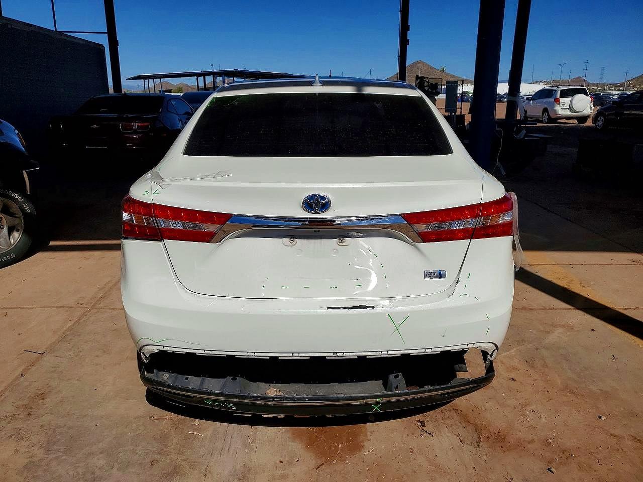 2014 TOYOTA AVALON