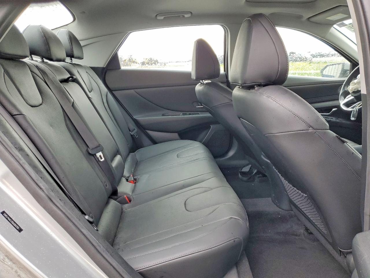 2022 HYUNDAI ELANTRA