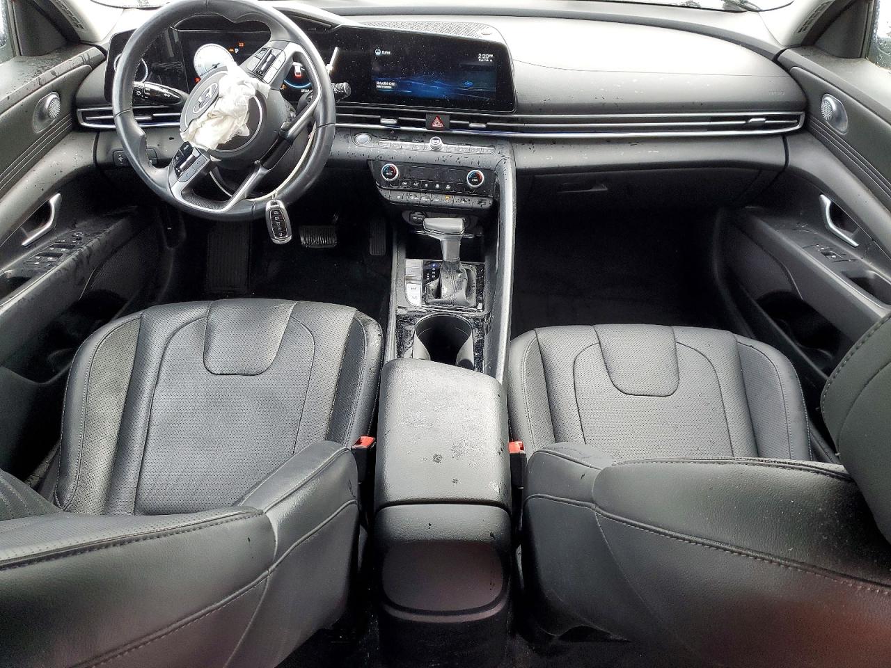 2022 HYUNDAI ELANTRA