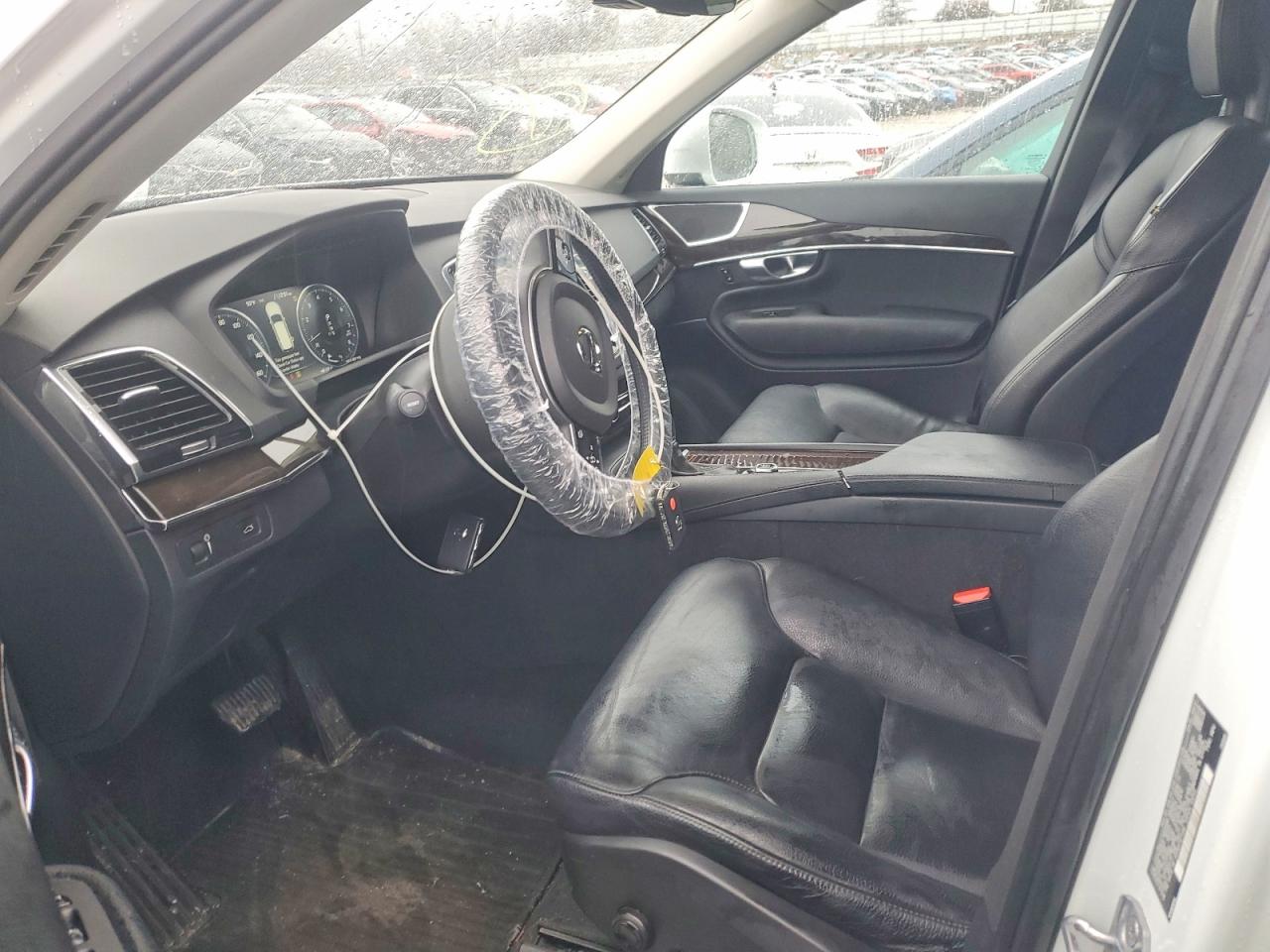 2018 VOLVO XC90