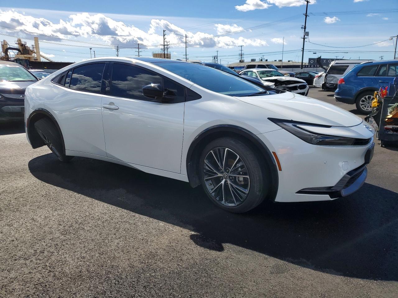 2024 TOYOTA PRIUS