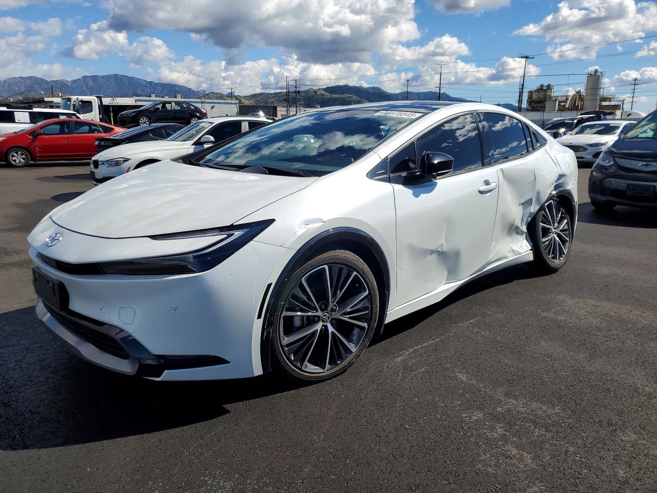 2024 TOYOTA PRIUS