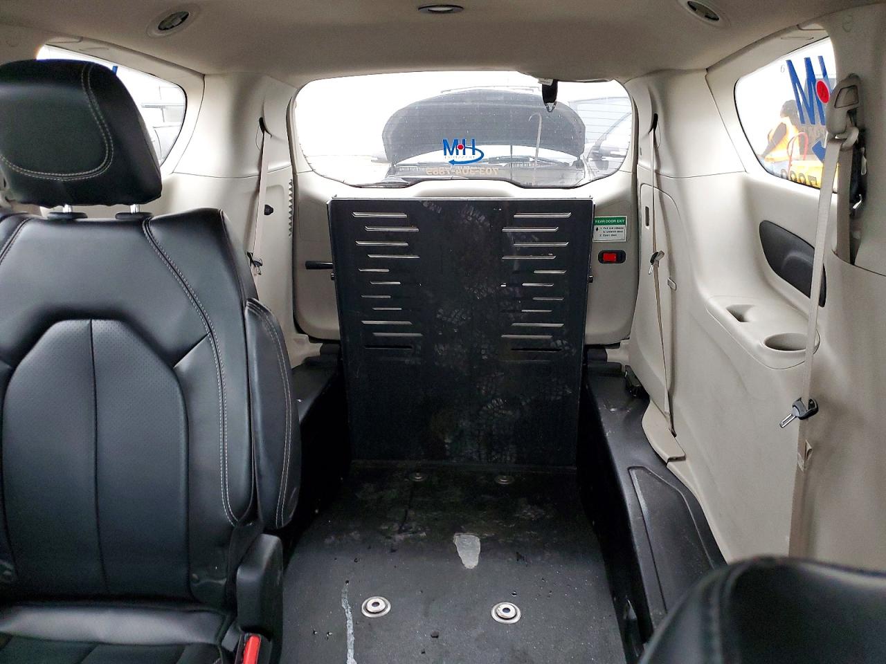 2021 CHRYSLER MINIVAN
