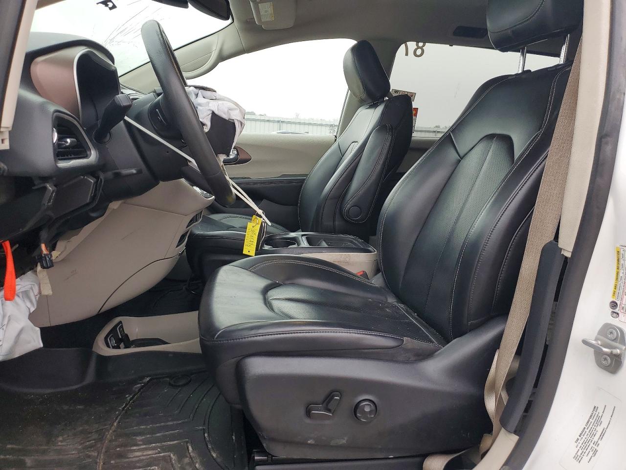 2021 CHRYSLER MINIVAN