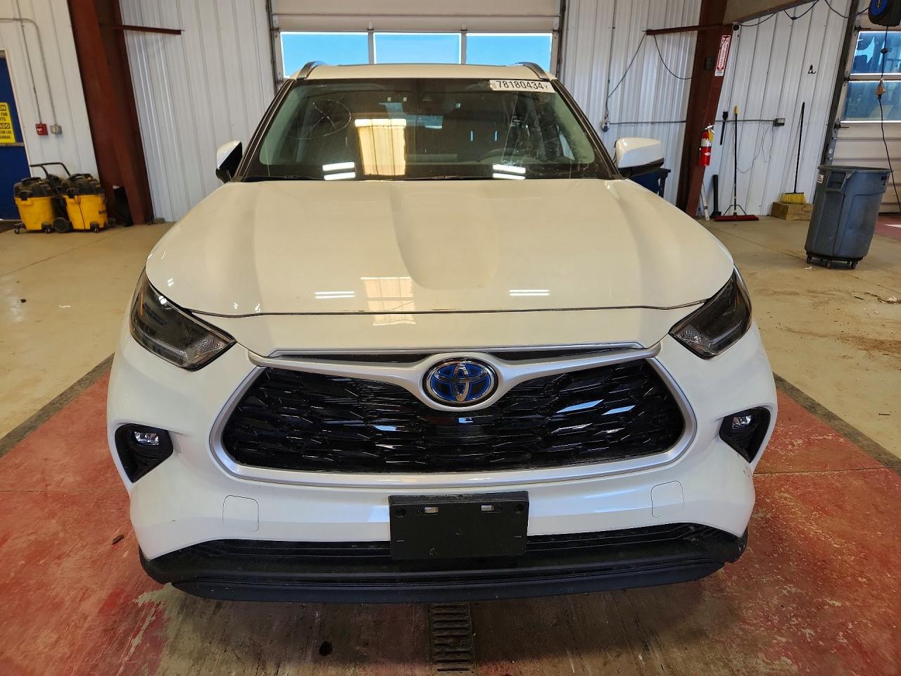 2021 TOYOTA HIGHLANDER