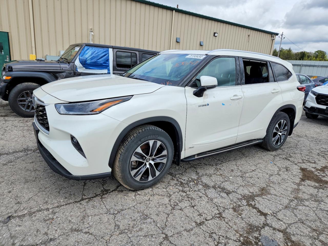 2021 TOYOTA HIGHLANDER