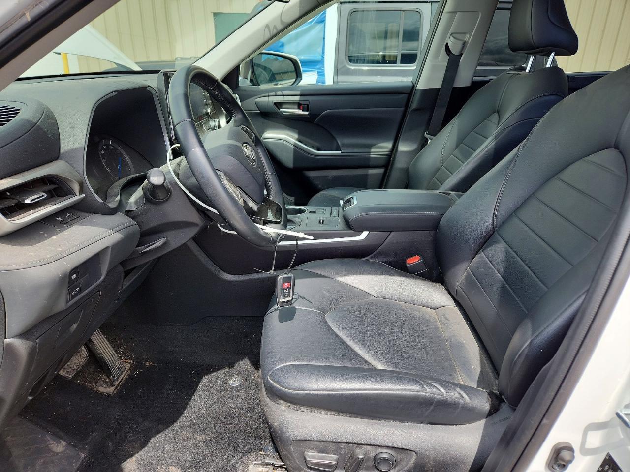 2021 TOYOTA HIGHLANDER