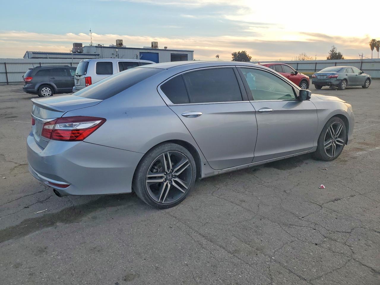 2017 HONDA ACCORD
