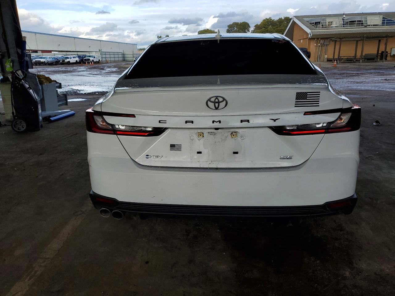 2025 TOYOTA CAMRY