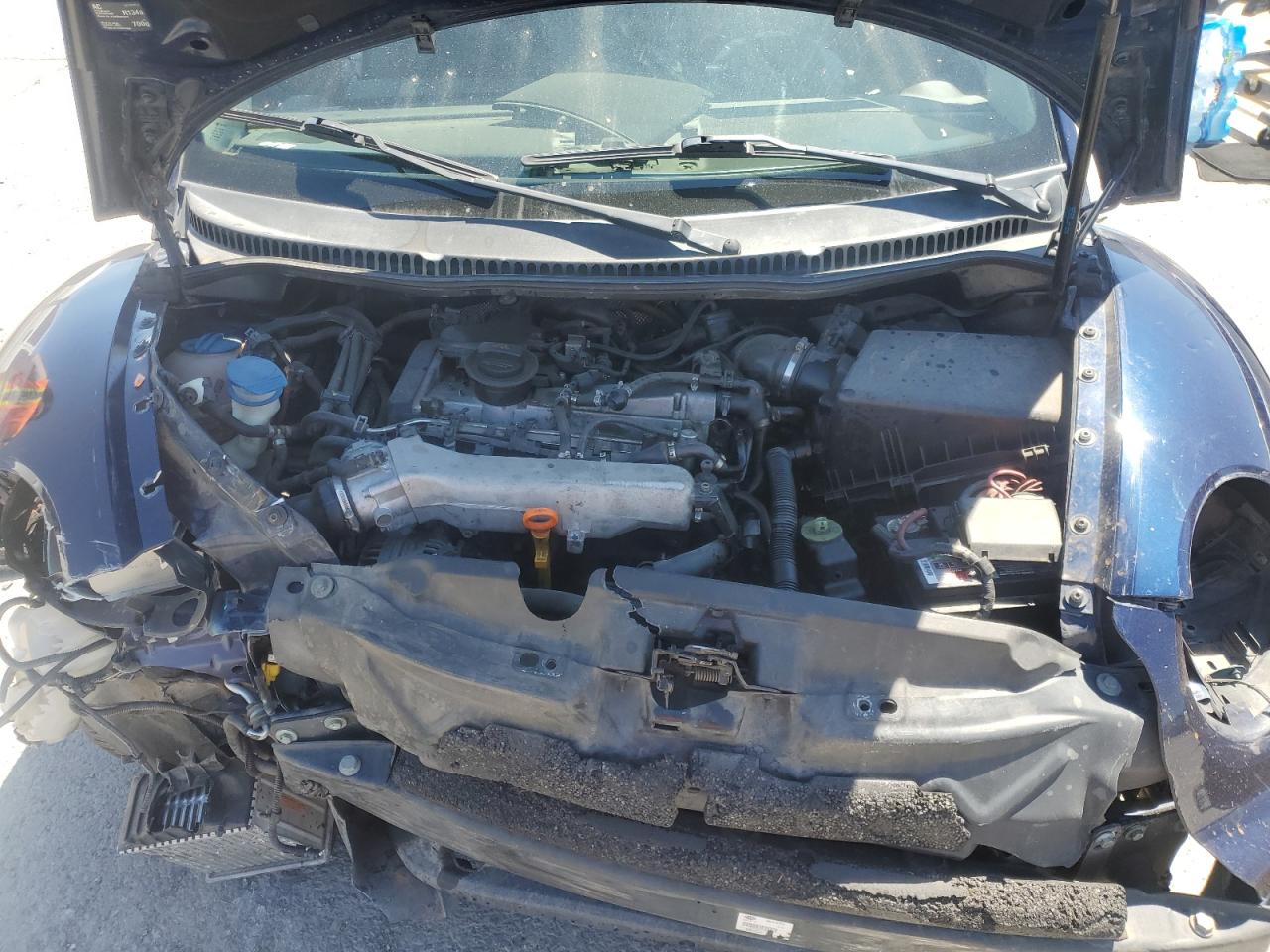 2005 VOLKSWAGEN BEETLE