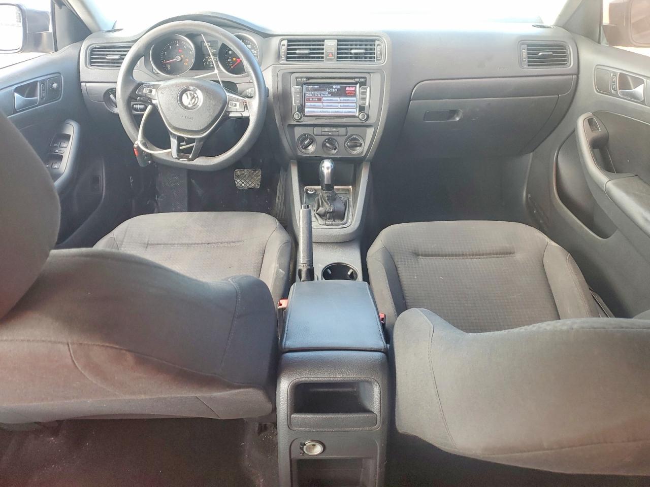 2015 VOLKSWAGEN JETTA