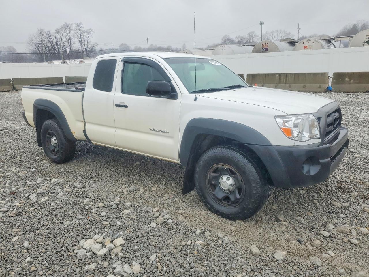 2011 TOYOTA TACOMA