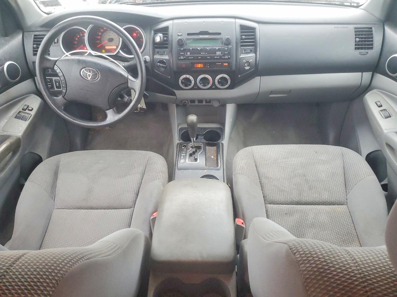 2011 TOYOTA TACOMA