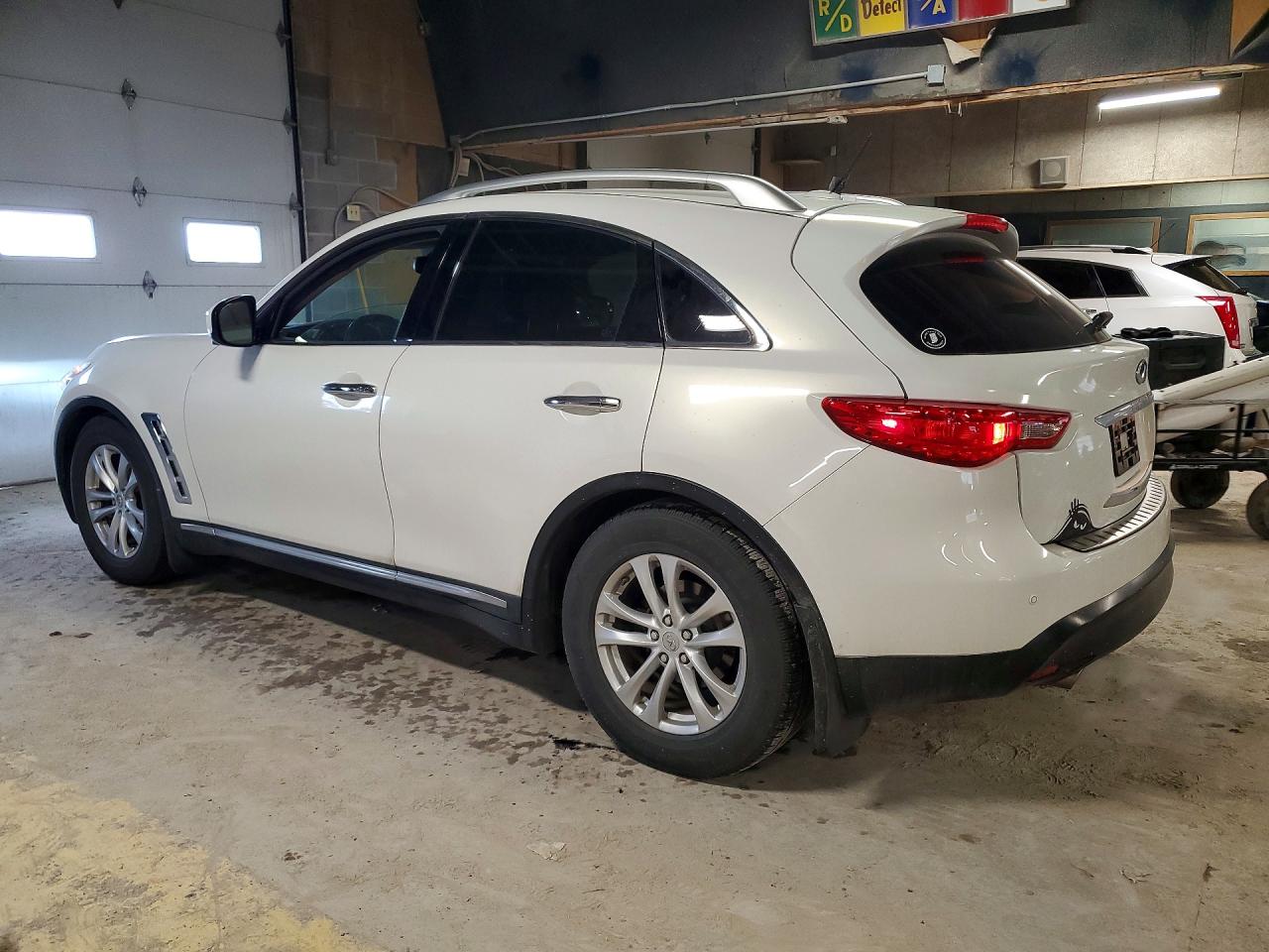 2013 INFINITI FX37