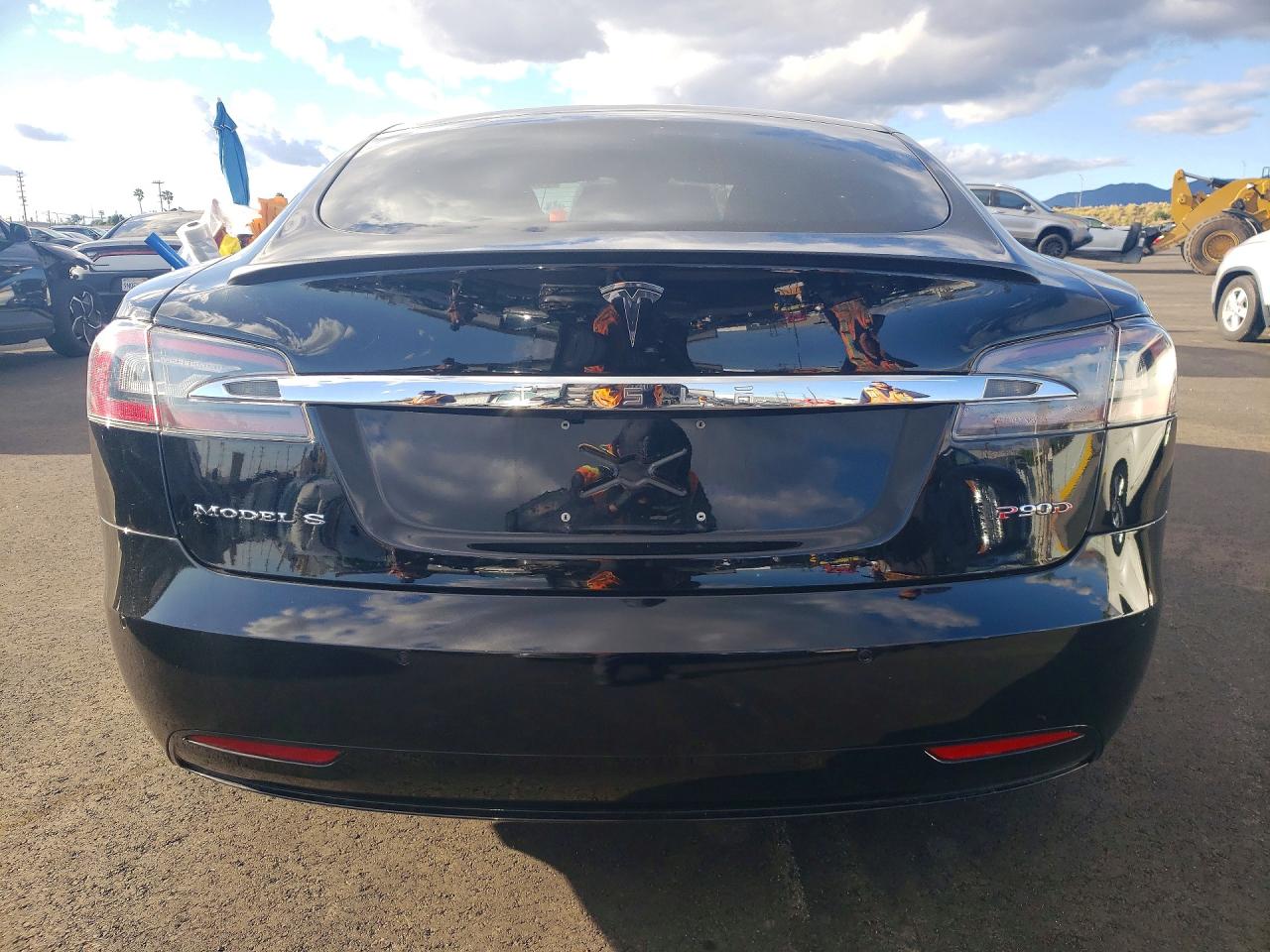 2016 TESLA MODEL S