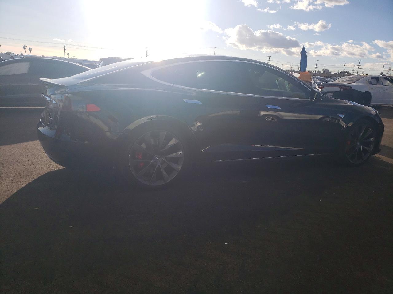 2016 TESLA MODEL S