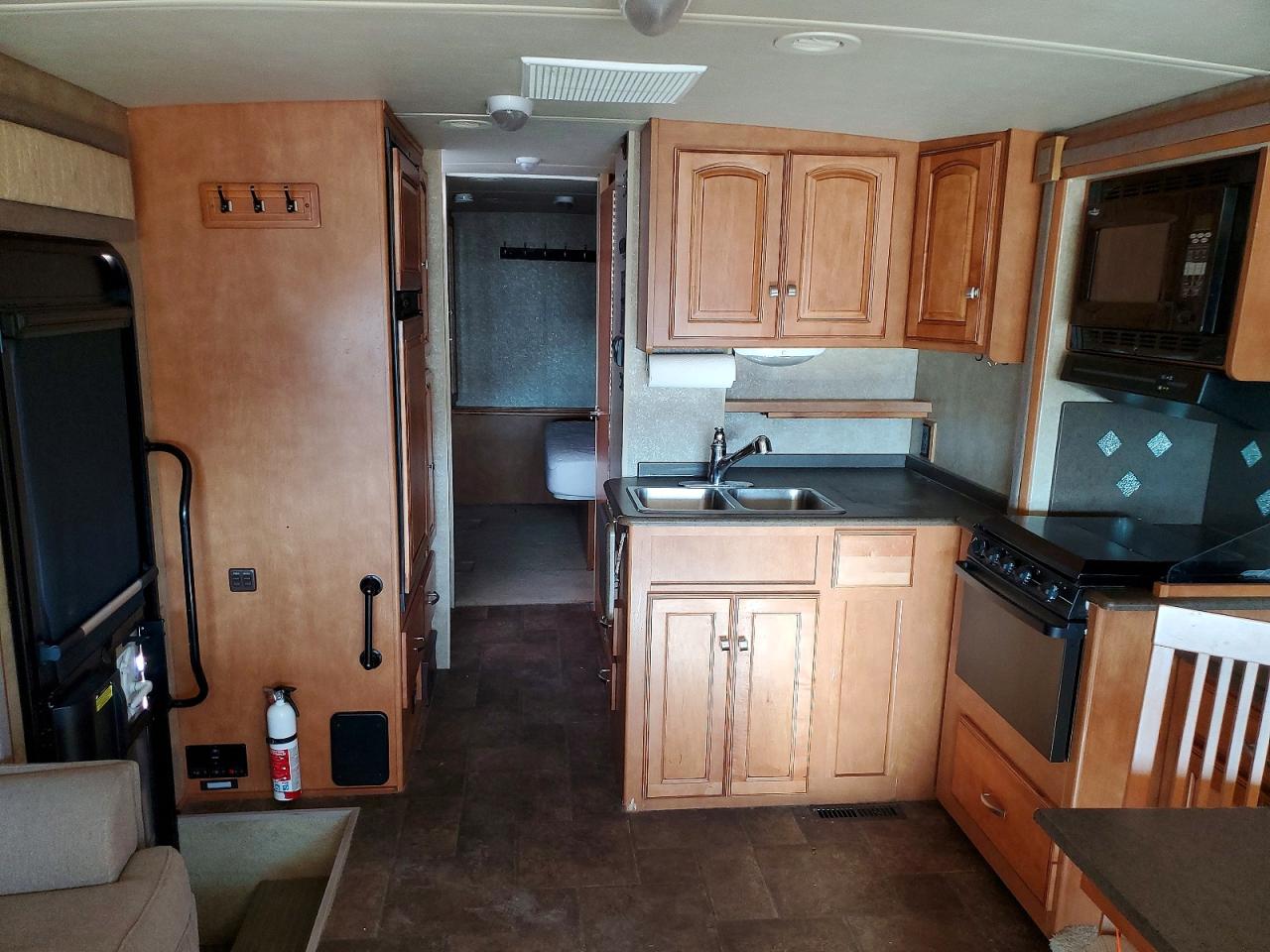 2013 WINN MOTORHOME