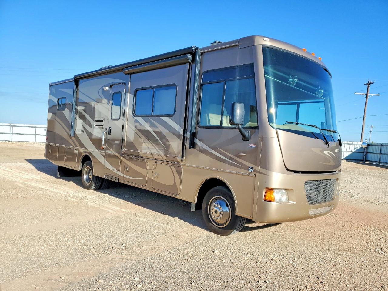 2013 WINN MOTORHOME