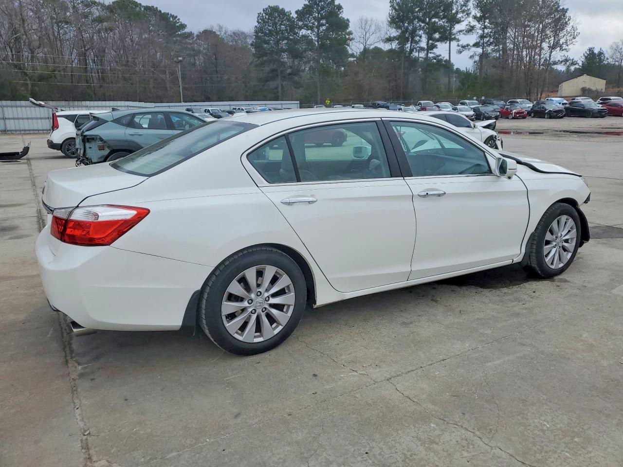 2015 HONDA ACCORD