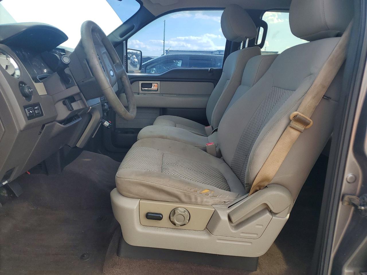 2010 FORD F-150